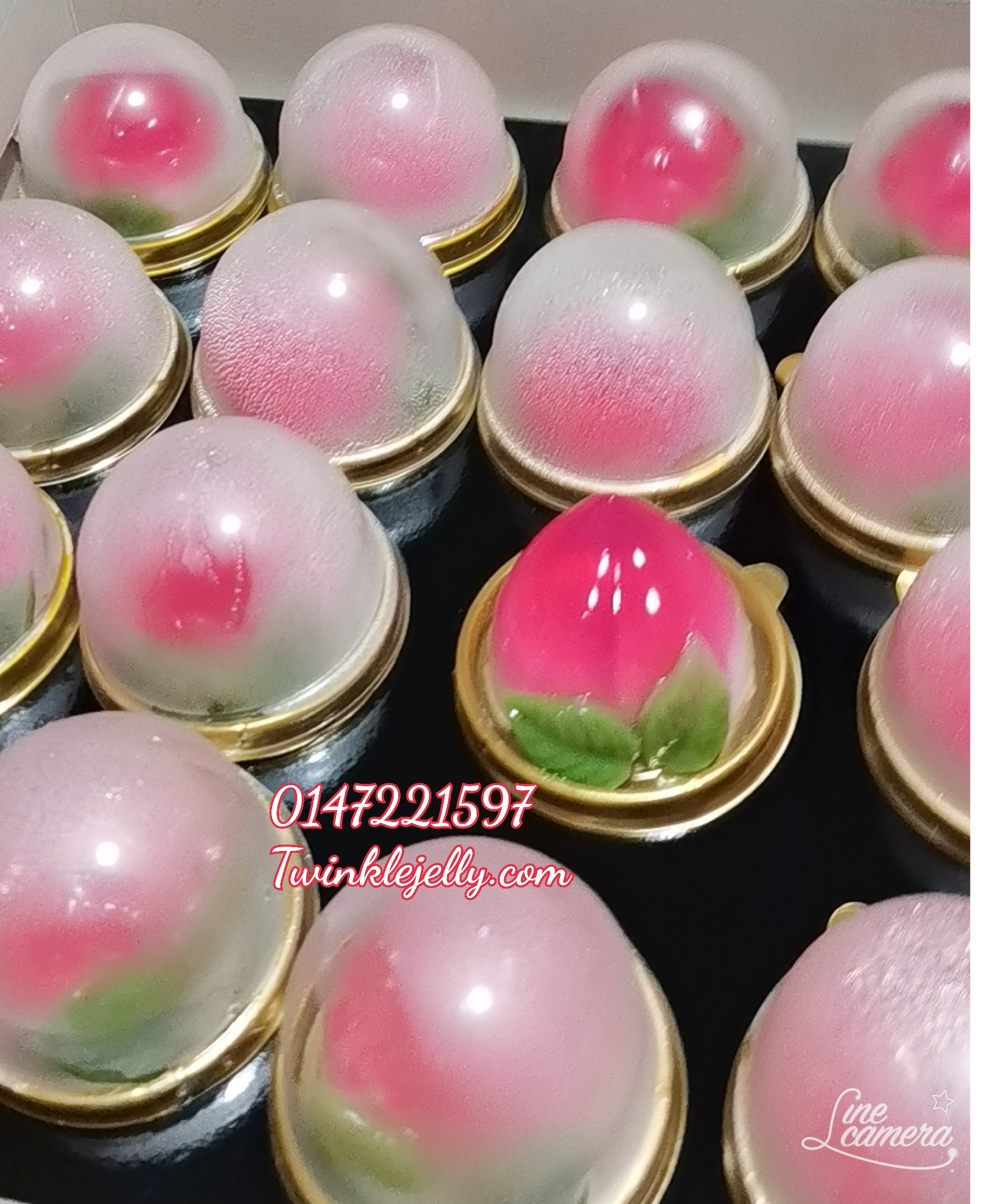 Longevity peach jelly cake